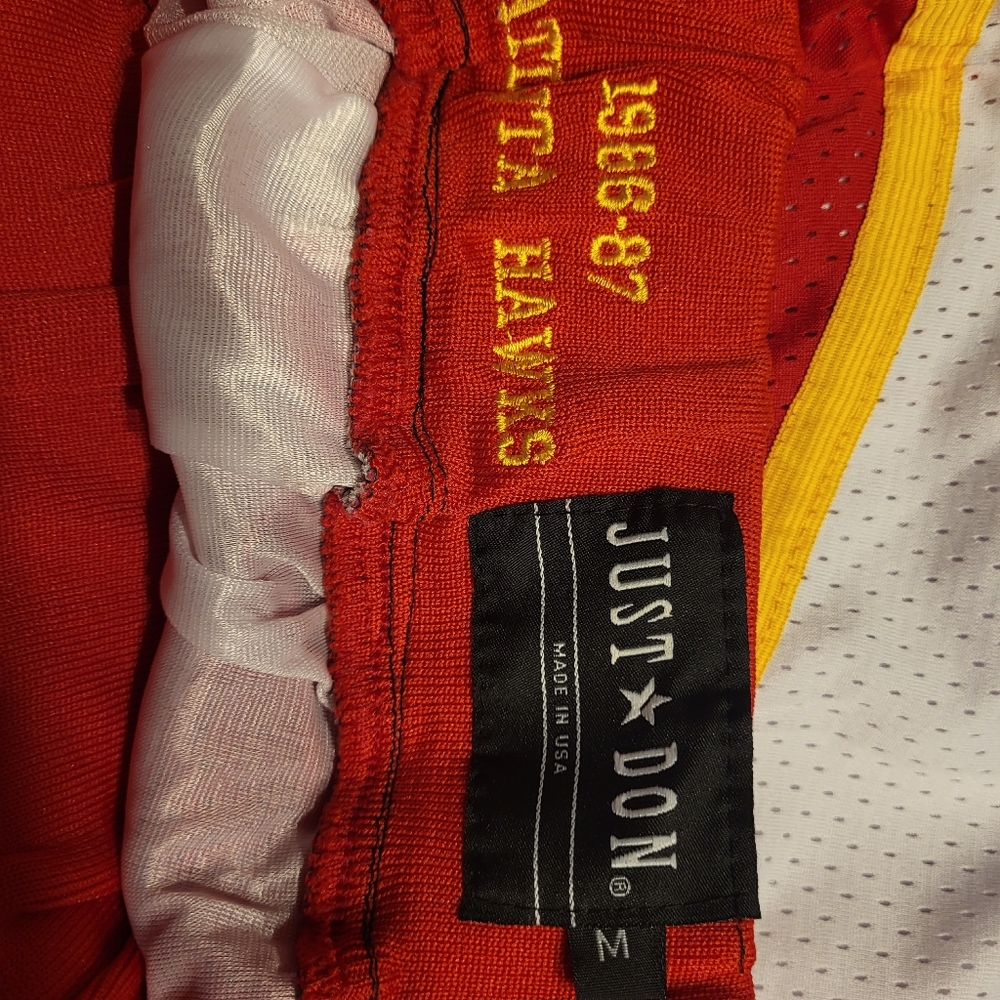 HAWKS BASKETBALL SHORTS Highest Quality so thick and nice perfect NWOT - Picture 4 of 4